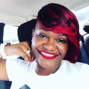 Meet your Posher, Dionna